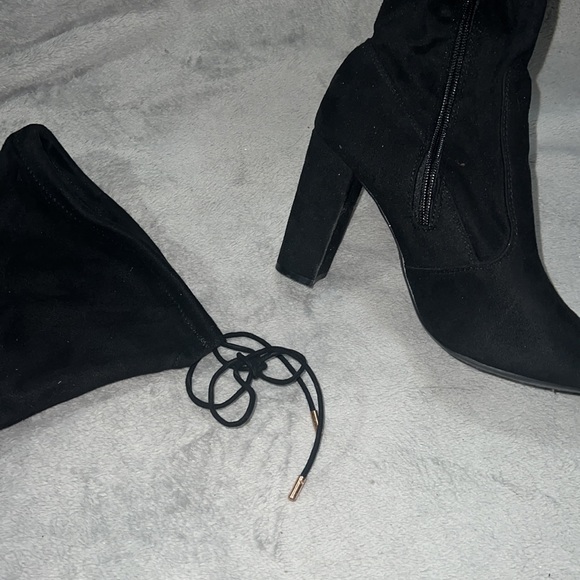 Knee high boots - Picture 5 of 5